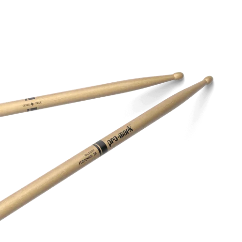 Classic Forward 2B Hickory Drumstick, Oval Wood Tip