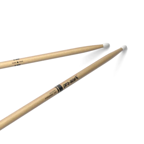 Classic Forward 747 Hickory Drumstick, Oval Nylon Tip